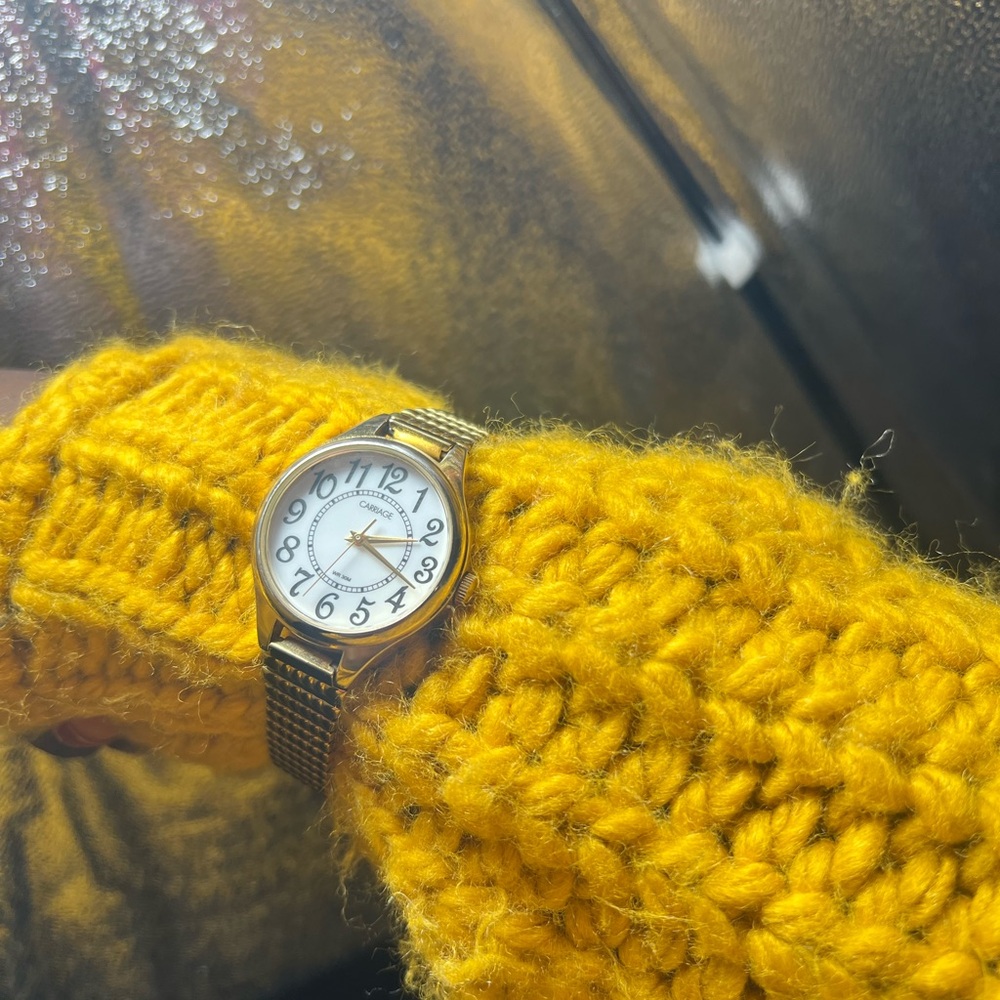 Gold Watch Accessory - Picture 2 of 7